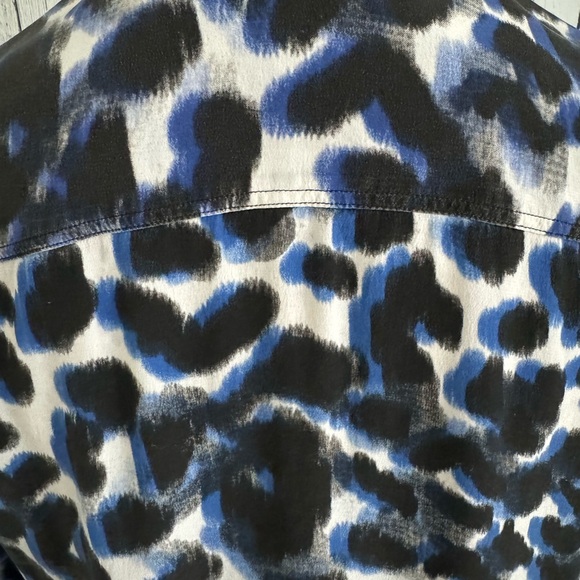 Sandro 100% Silk Button Down, Sz 2, Leopard Print - Picture 4 of 12